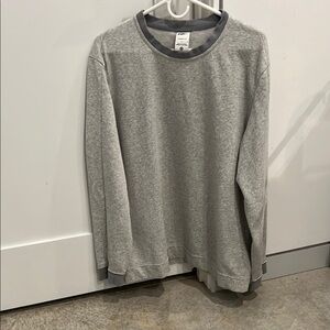NIKE YOGA - Men’s Sz L Gray Crewneck Sweatshirt